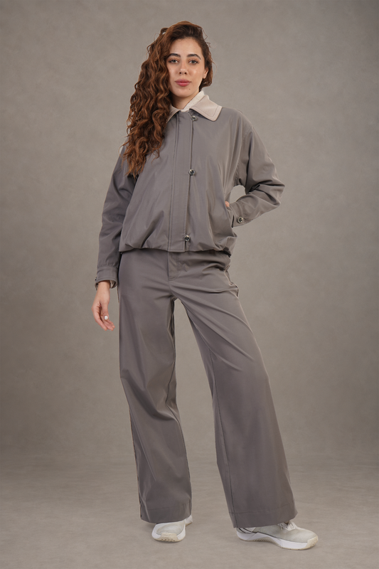 Chamarra Gris Con Cuello En Contrastre Beige
