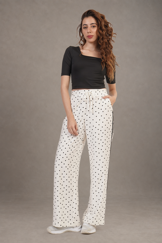 Pantalón Blanco Con Bolitas Negras
