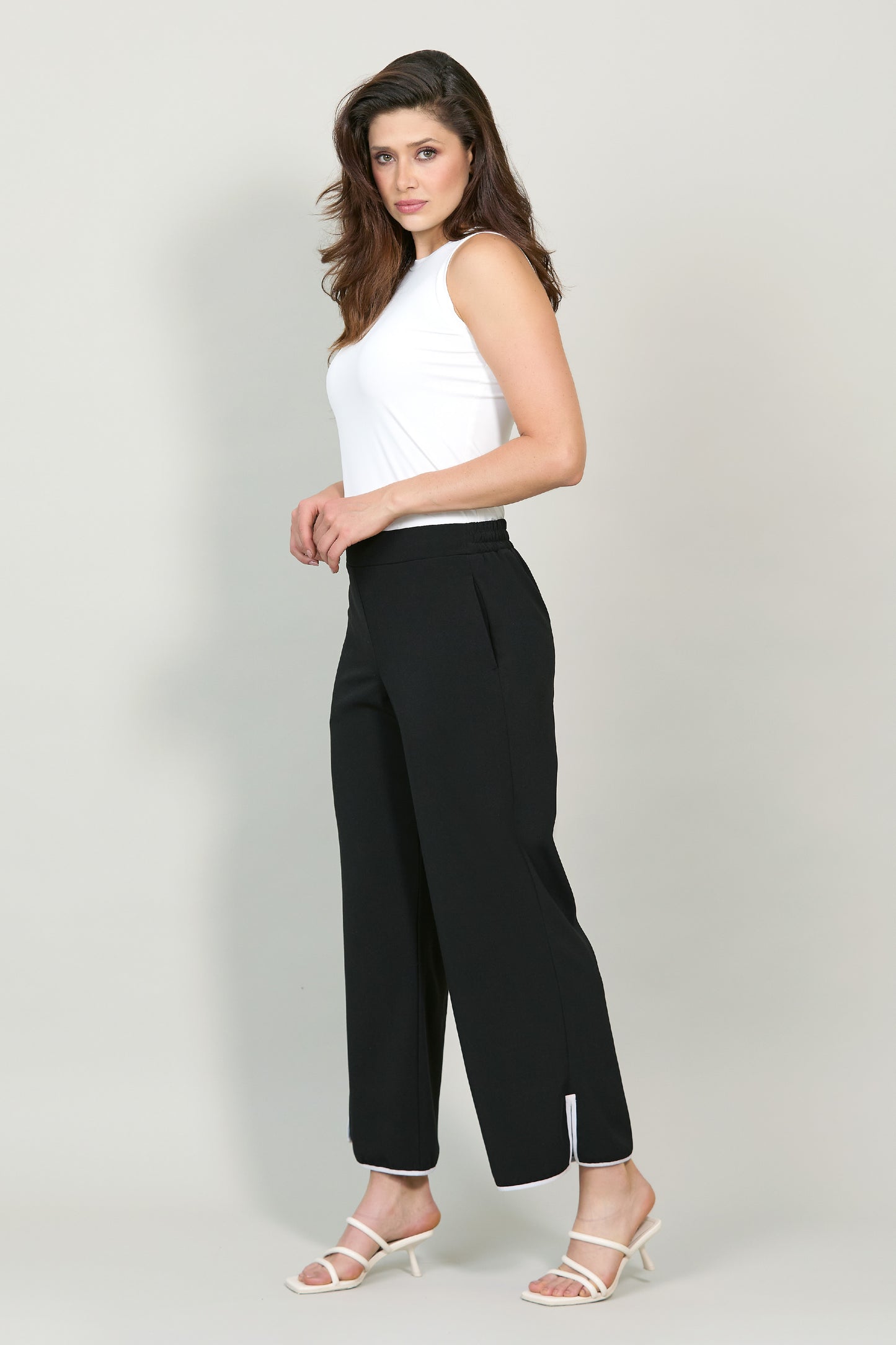 Pantalón amplio con ribete en ruedo 2510047