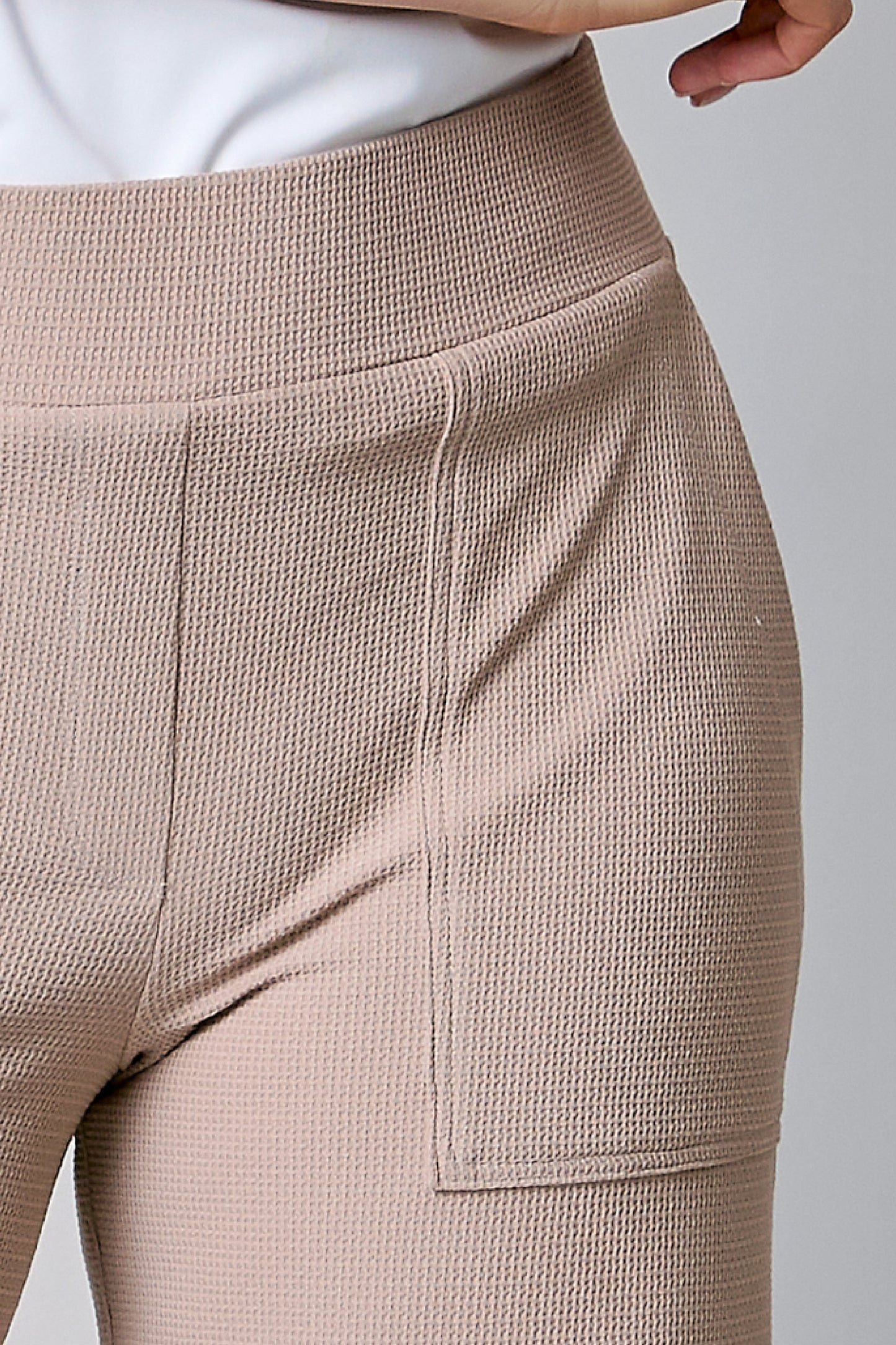 Pantalón tipo deportivo con resorte en pretina 251063