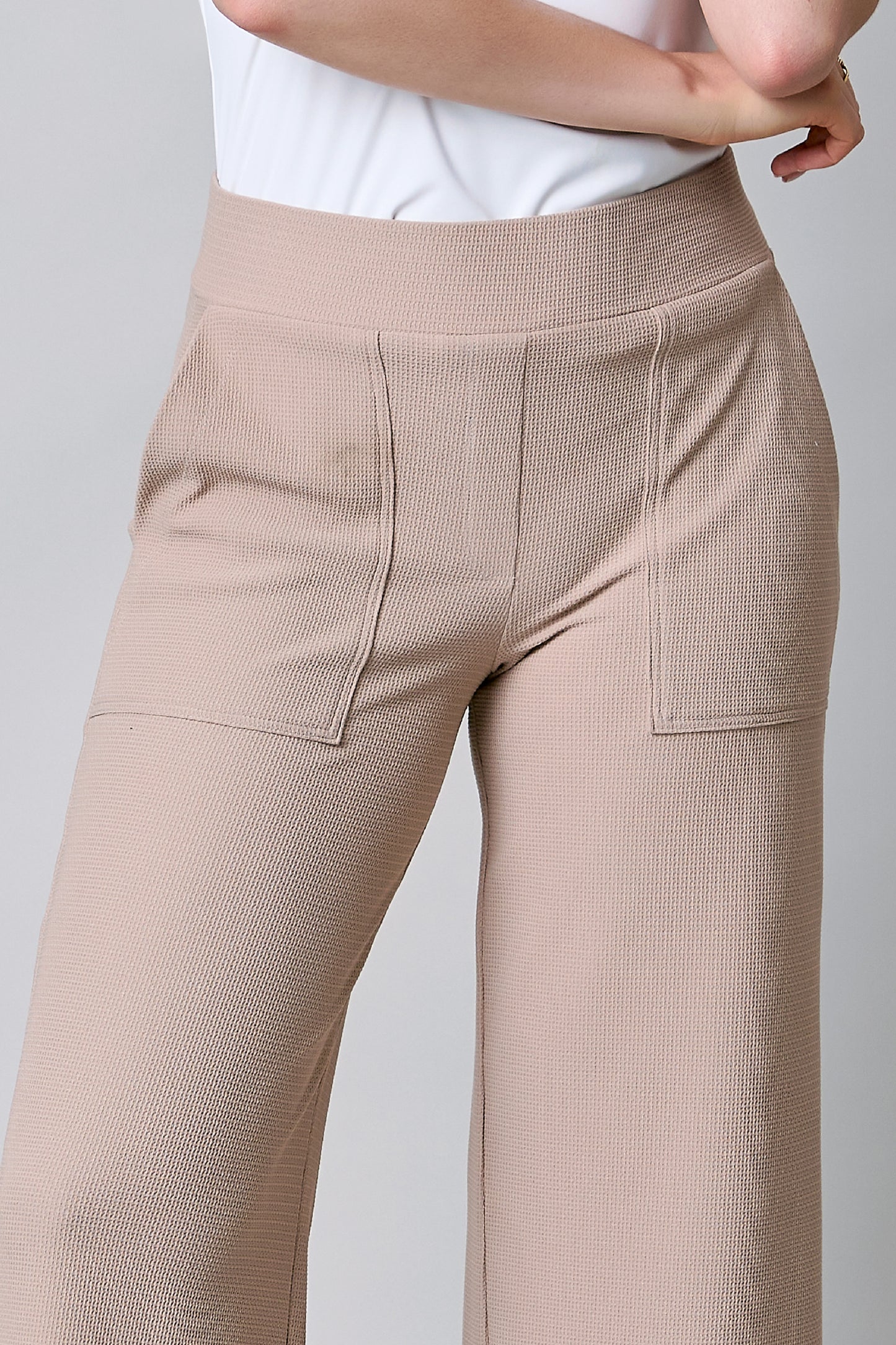 Pantalón tipo deportivo con resorte en pretina 251063
