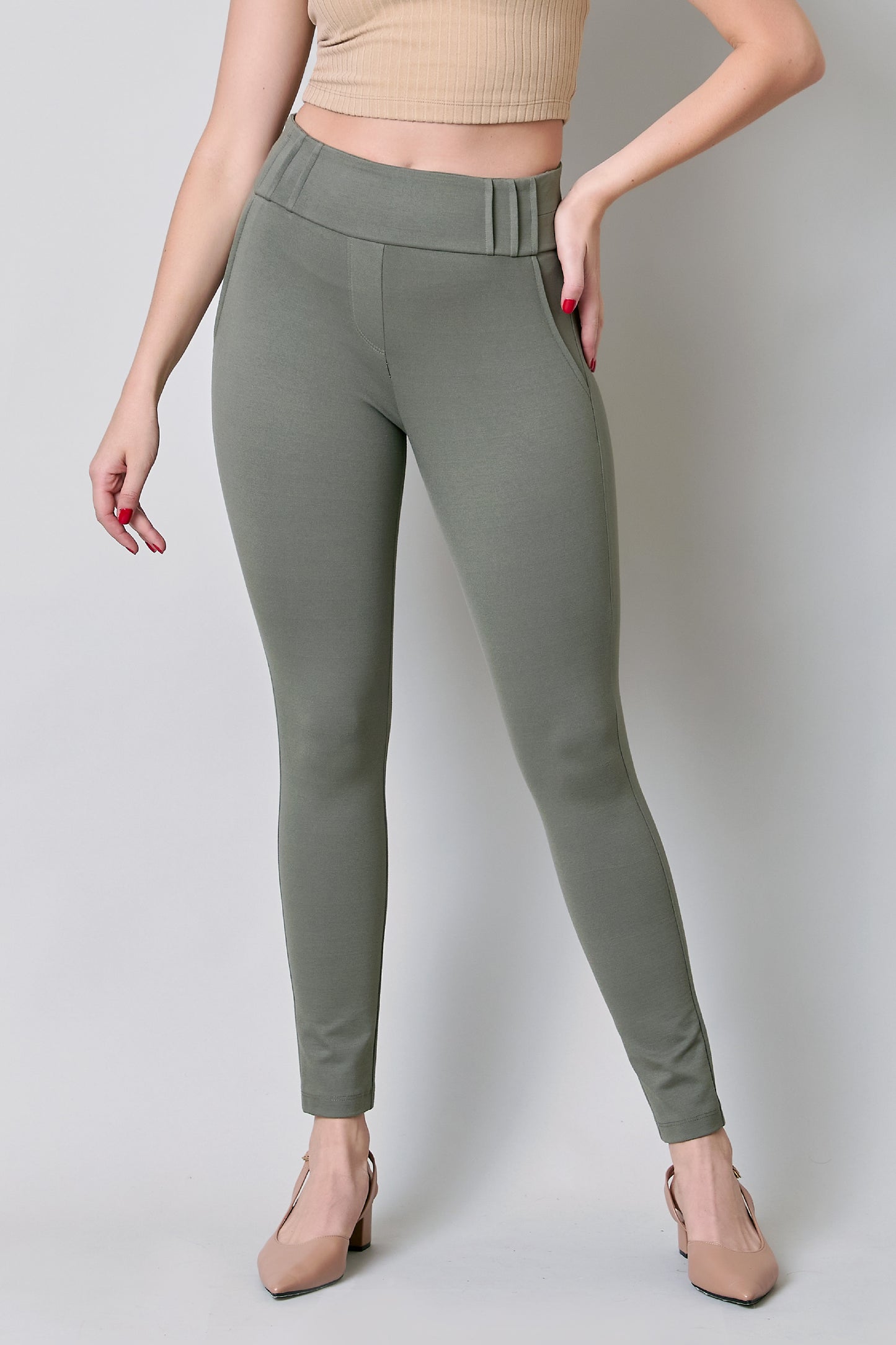 Leggings con alforzas en pretina 251071