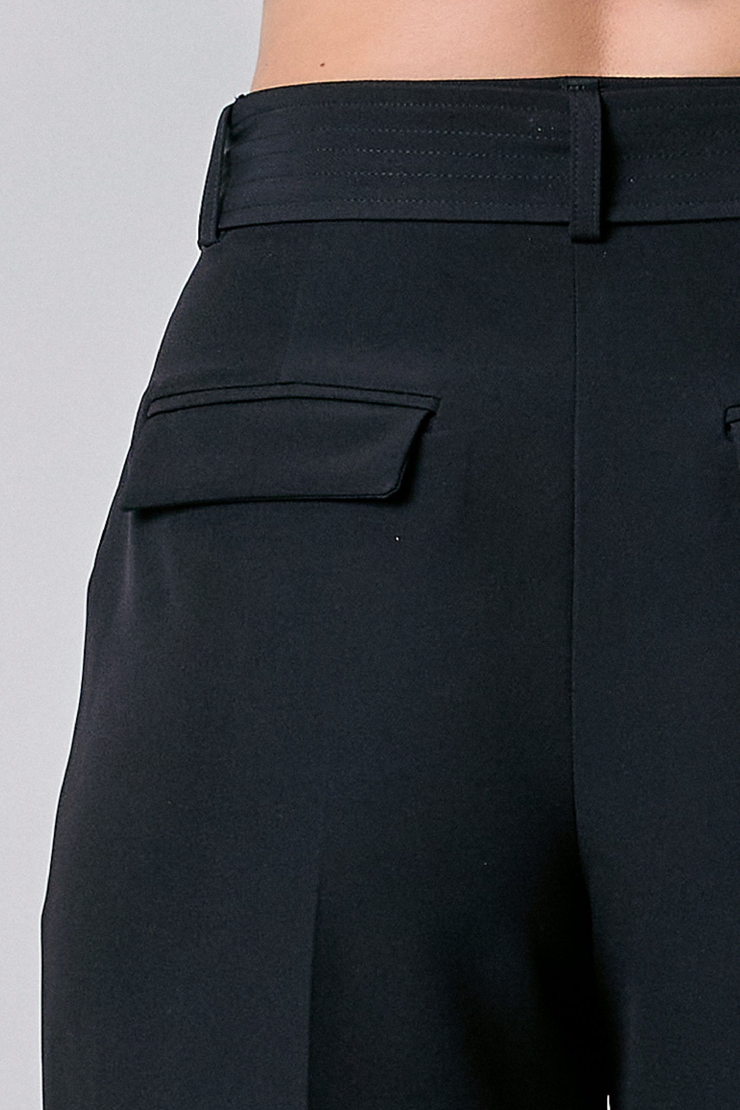 Pantalón de vestir con cinturón 251075