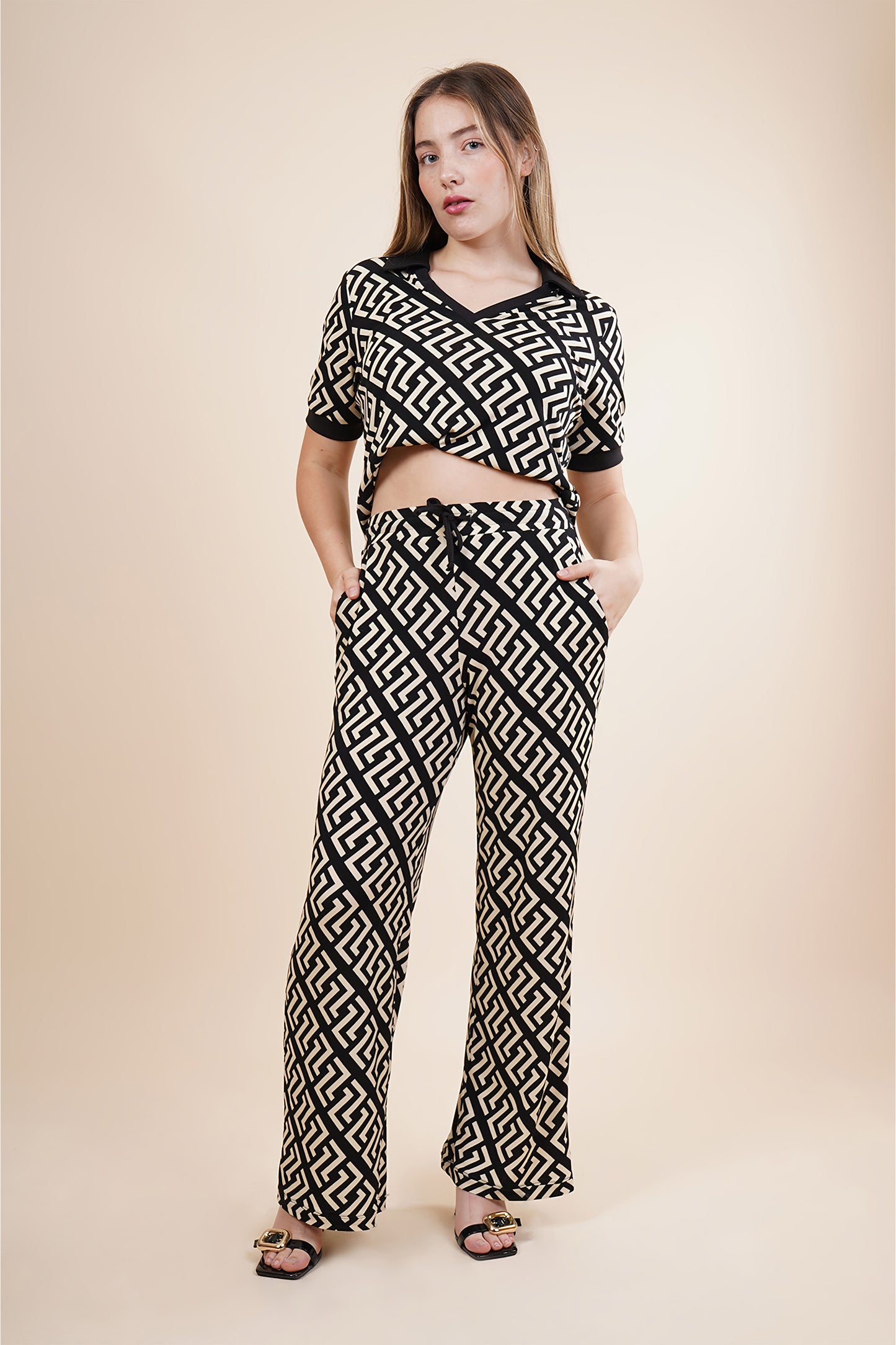 Pantalón estampado con cinta y resorte en pretina 251091