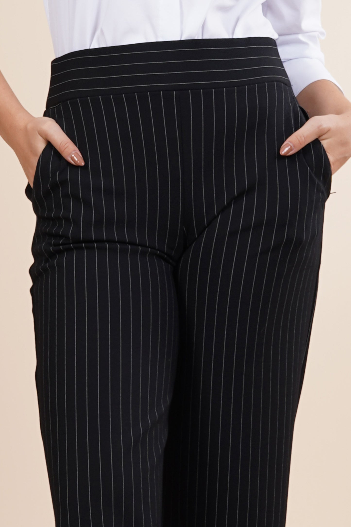 Pantalón amplio de vestir, estampado de rayas 251092