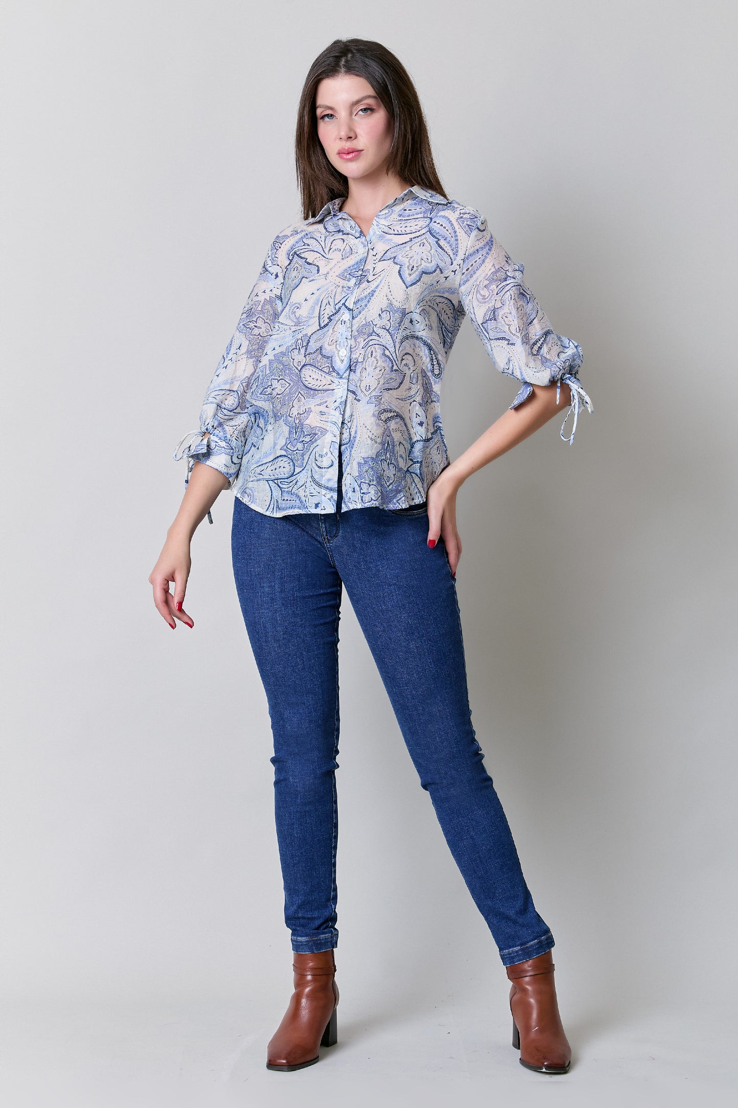 Blusa floreada, manga 3/4 con cintas 252019