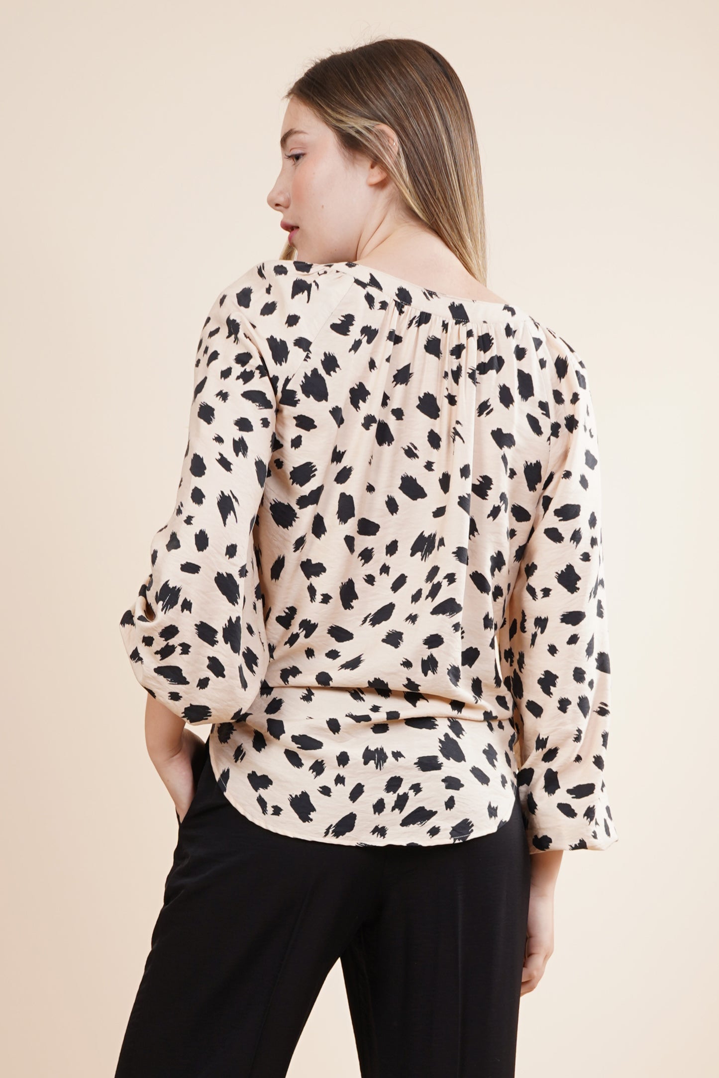 Blusa animal print con cuello V y mangas 3/4 252072