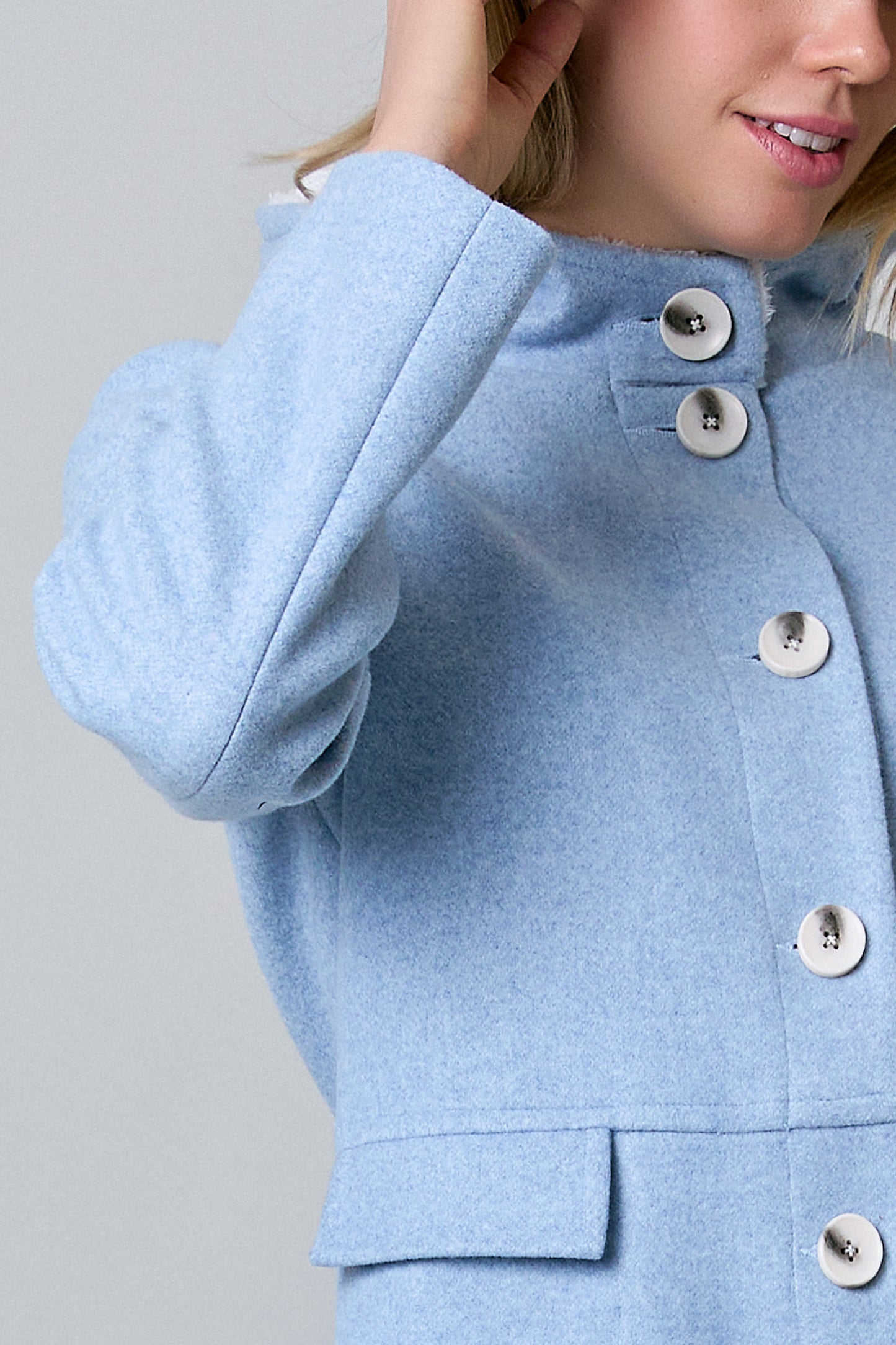 Abrigo largo, detalles de bolsillo con gorra 254020