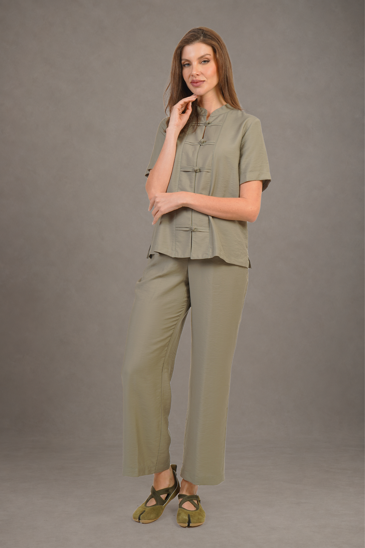 Blusa Verde Con Cierres Tipo Chino