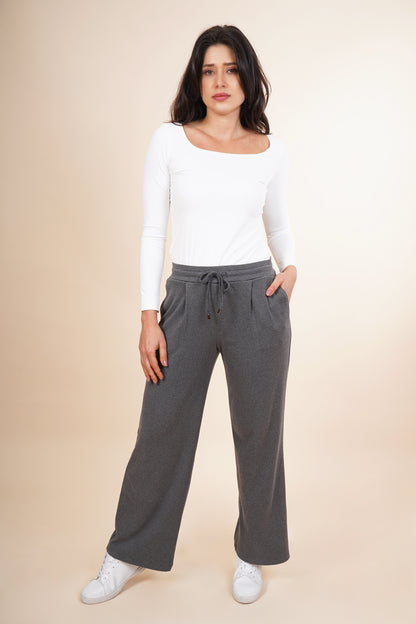 Pantalón Gris Con Cordón Ajustable 251128