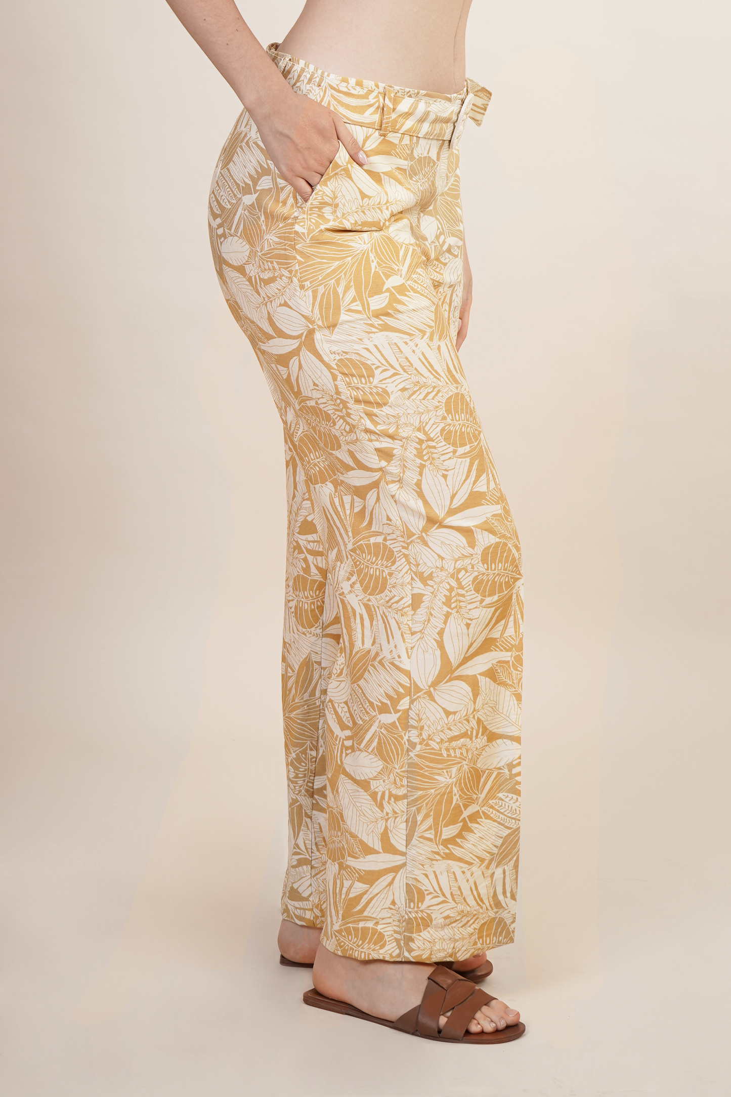 Pantalon Mostaza Estampado Tropical 261039