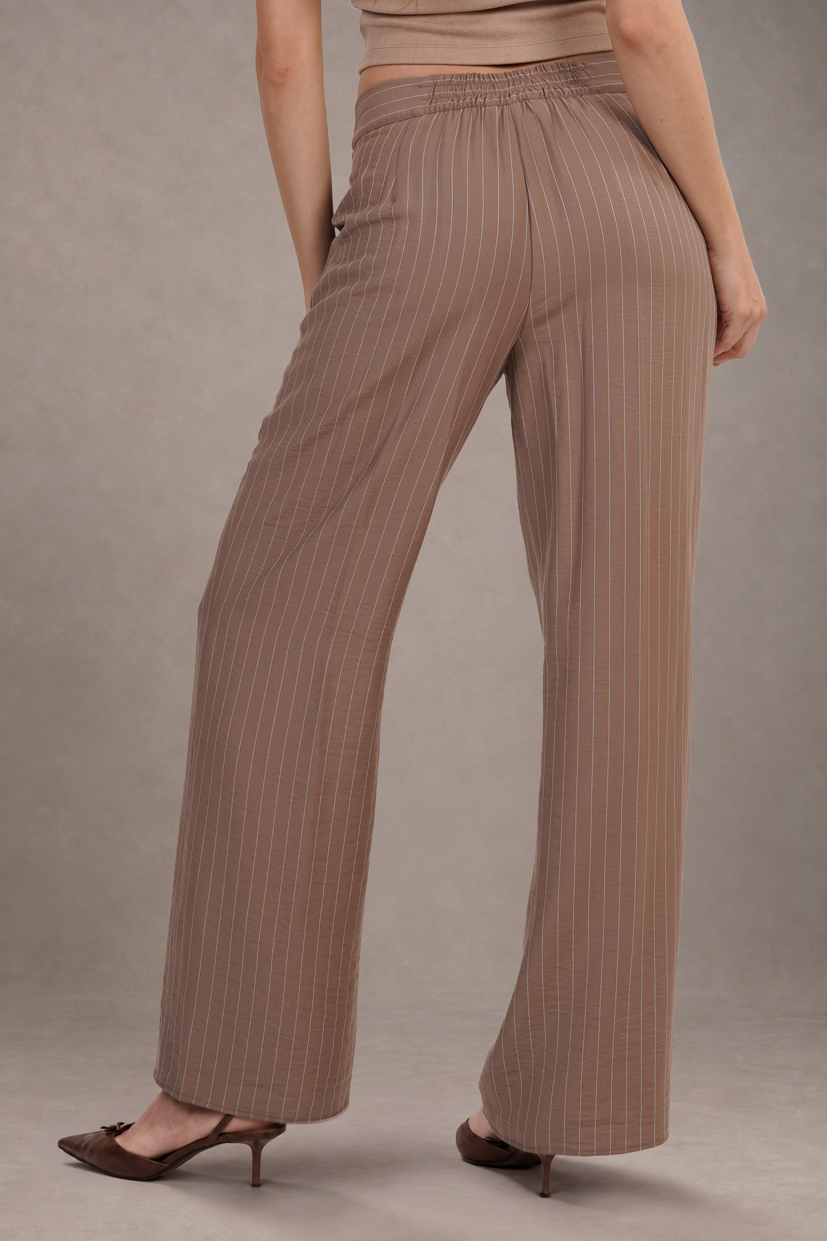 Pantalón Camel De Rayas