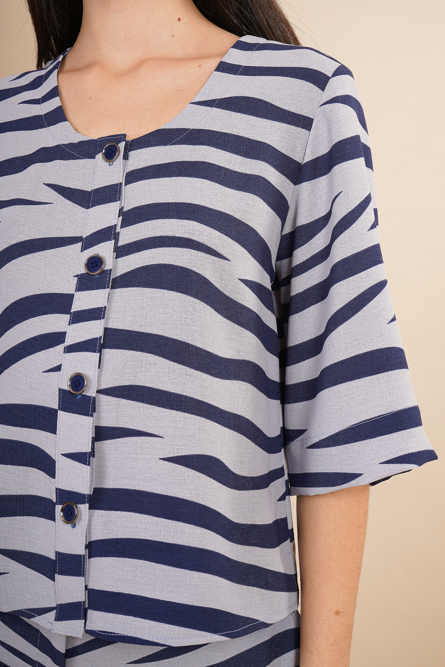 Blusa Estampada De Rayas Azules