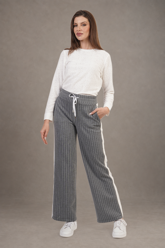 Pantalón Gris De Rayas Con Franjas Laterales