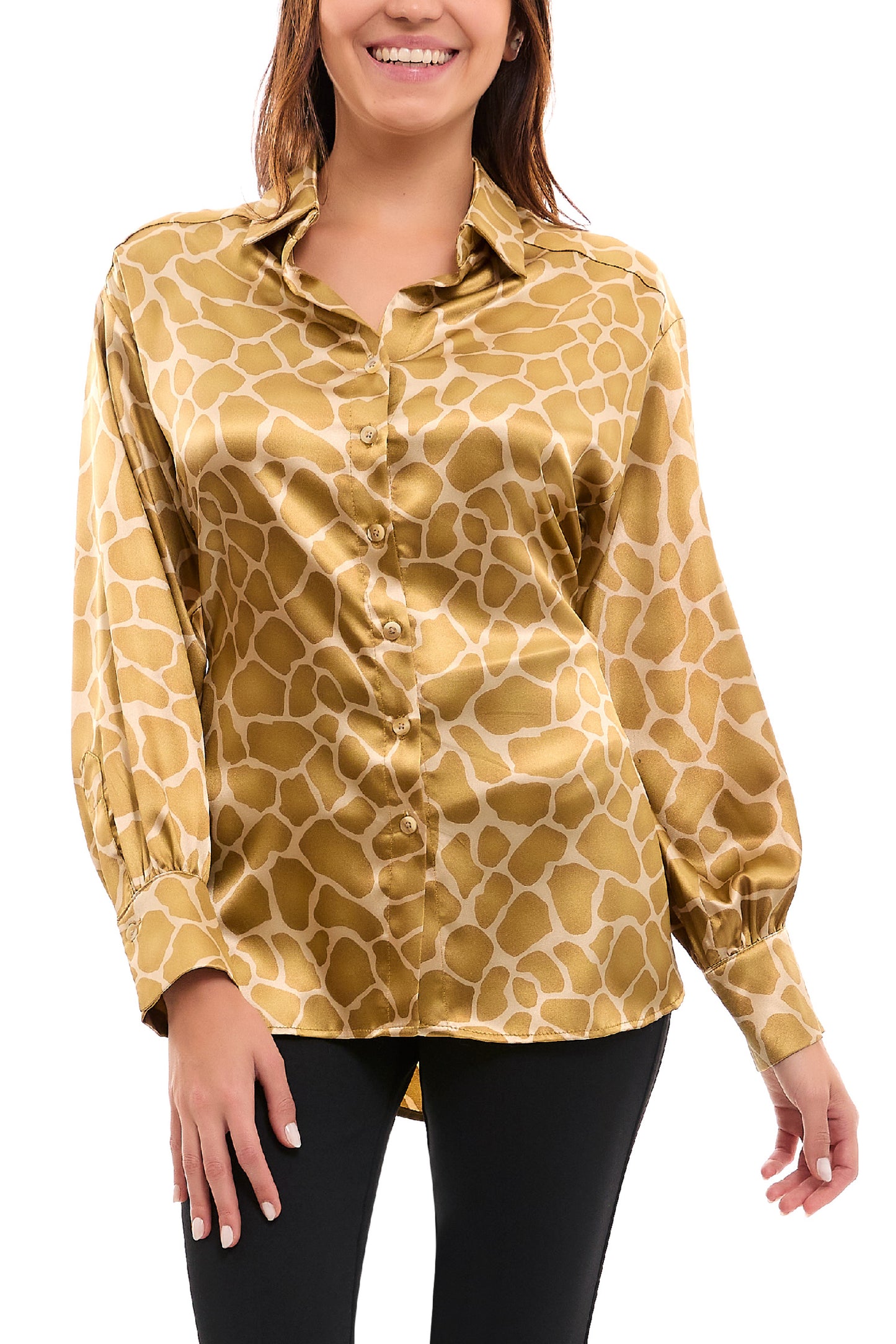 Blusa animal print manga larga y tela brillante 232103