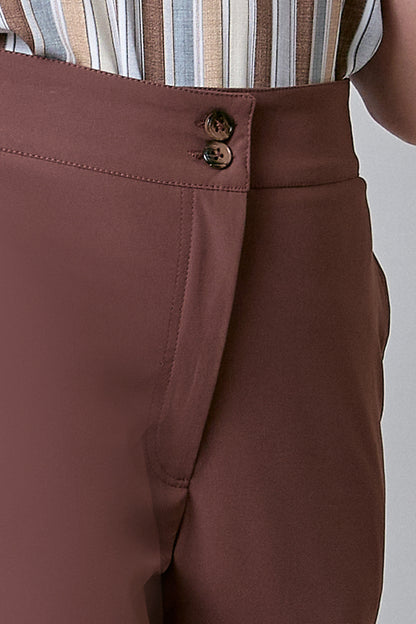 Pantalón amplio con dos botones en pretina 251056