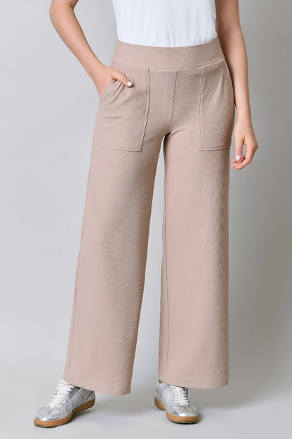 Pantalón tipo deportivo con resorte en pretina 251063