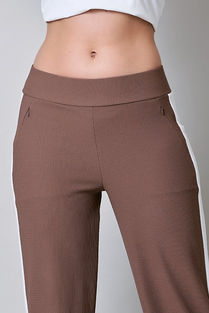 Pantalón deportivo amplio con elástico en cintura 251065