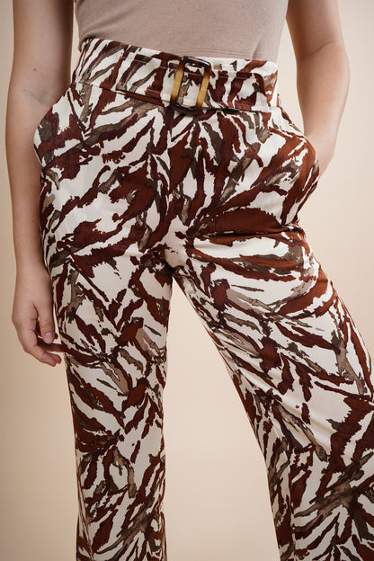 Pantalon amplio con estampado floreado 251097