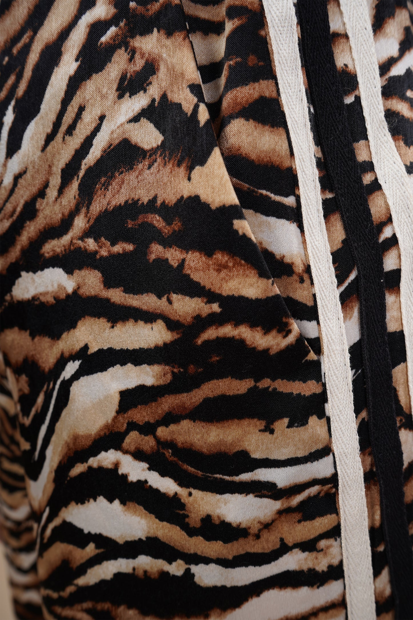 Pantalon animal print, cinta en cintura 251098