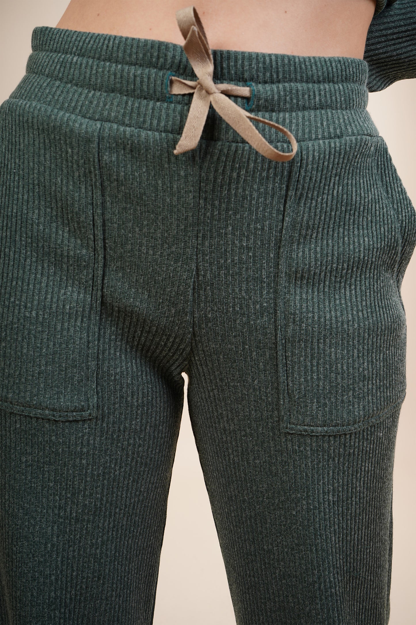 Pantalón recto 251099