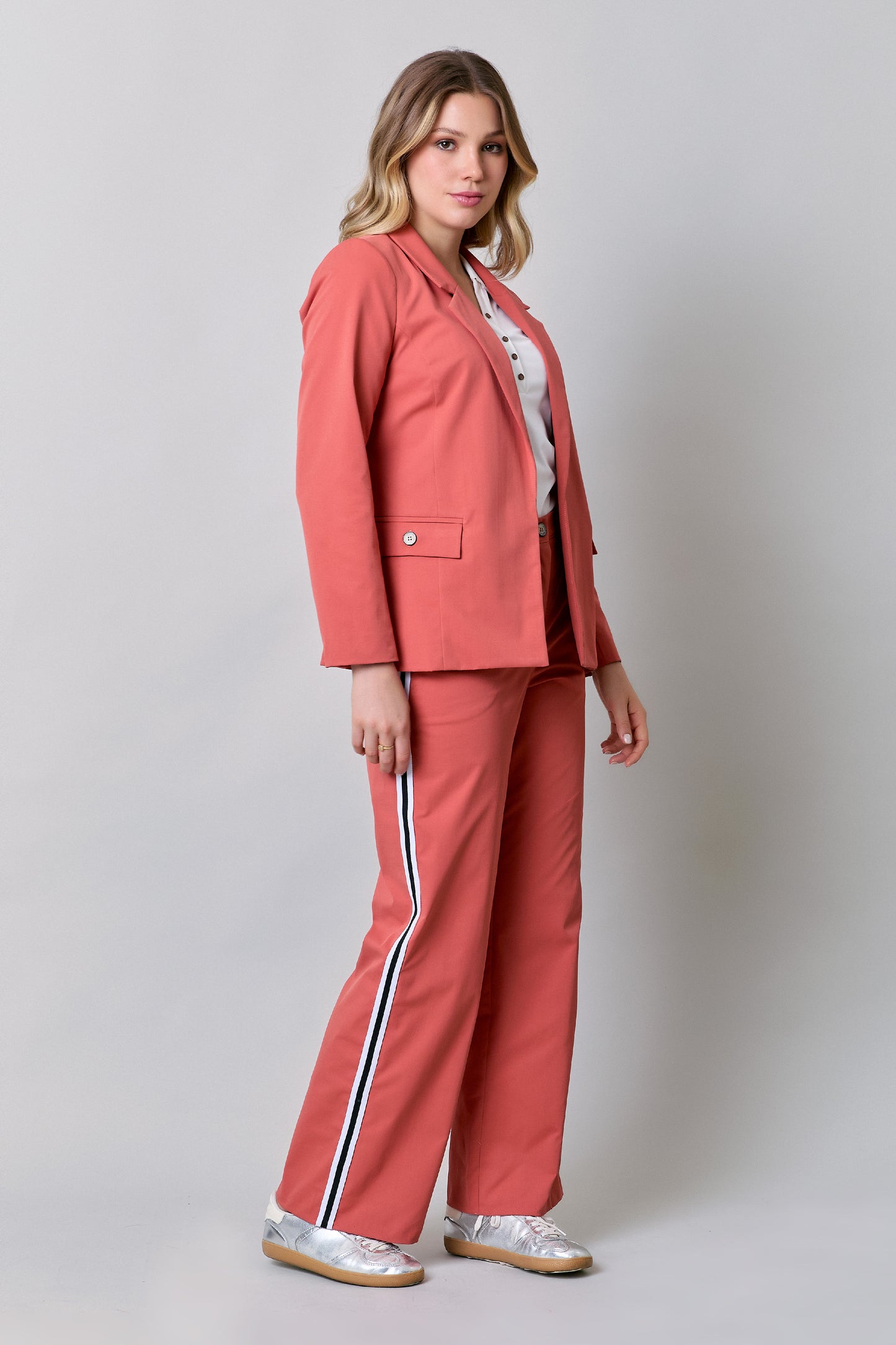 Saco casual de gabardina con bolsillos de decoración 254013