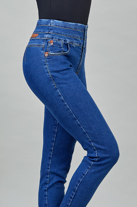 Jeans skinny, pretina alta con tres botones 256002