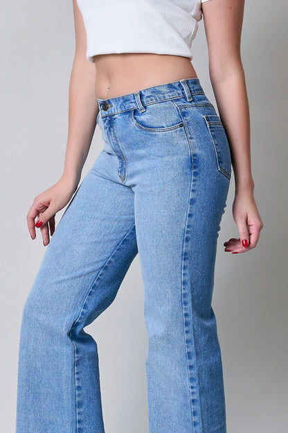 Jeans de mezclilla claro recto, pretina baja 256019