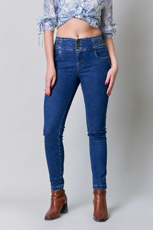 Jeans skinny con tres botones 256020