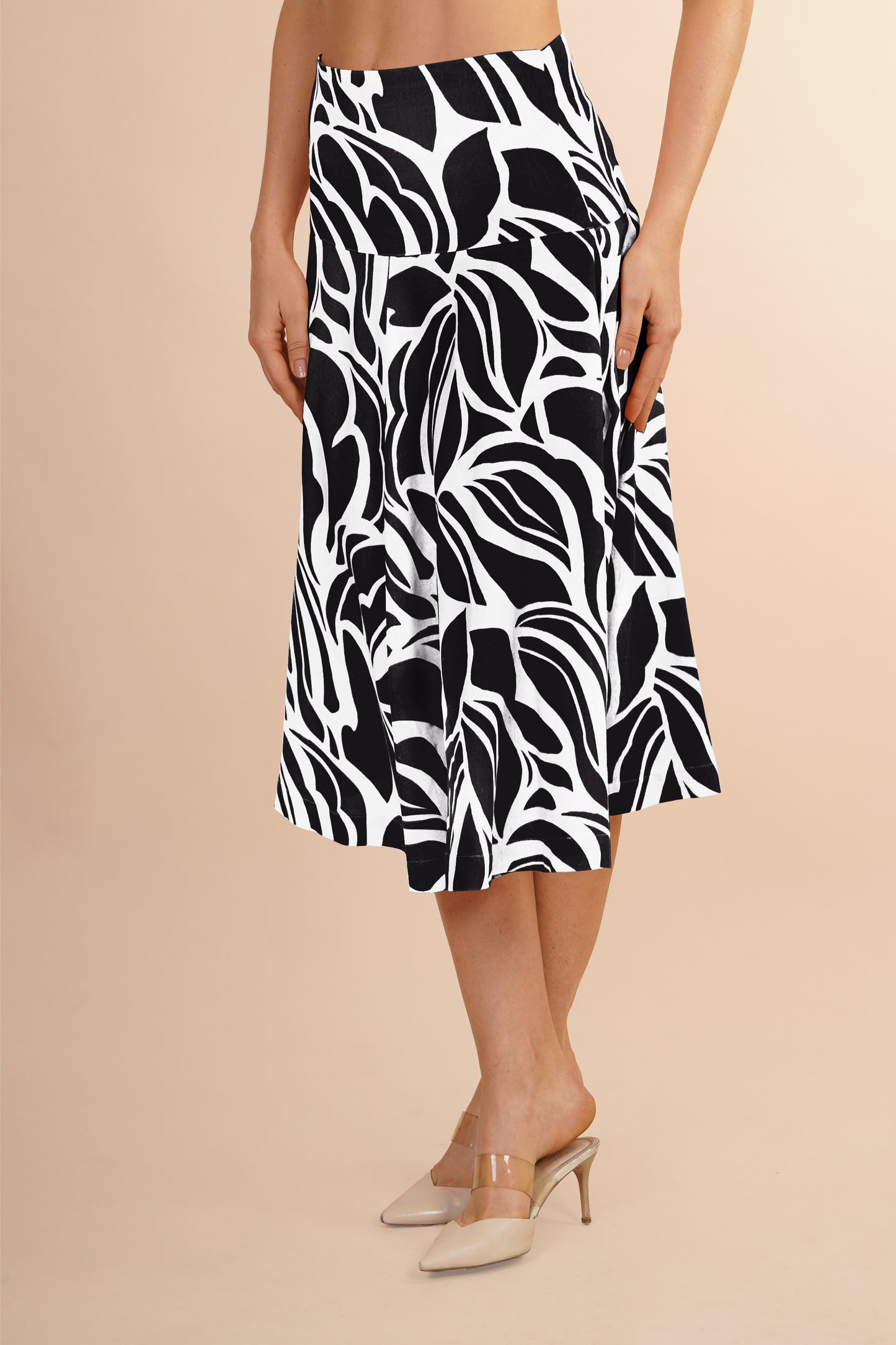 Falda Semi Circular Negro 261035