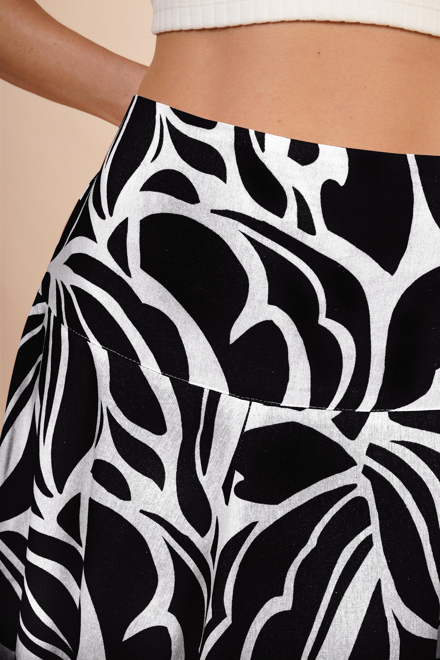 Falda Semi Circular Negro 261035