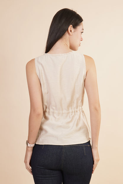 Blusa Crema Sin Mangas Con Cintura Ajustable