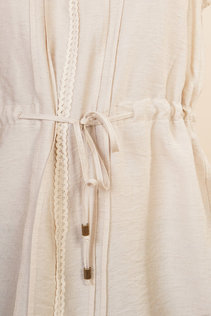 Blusa Crema Sin Mangas Con Cintura Ajustable