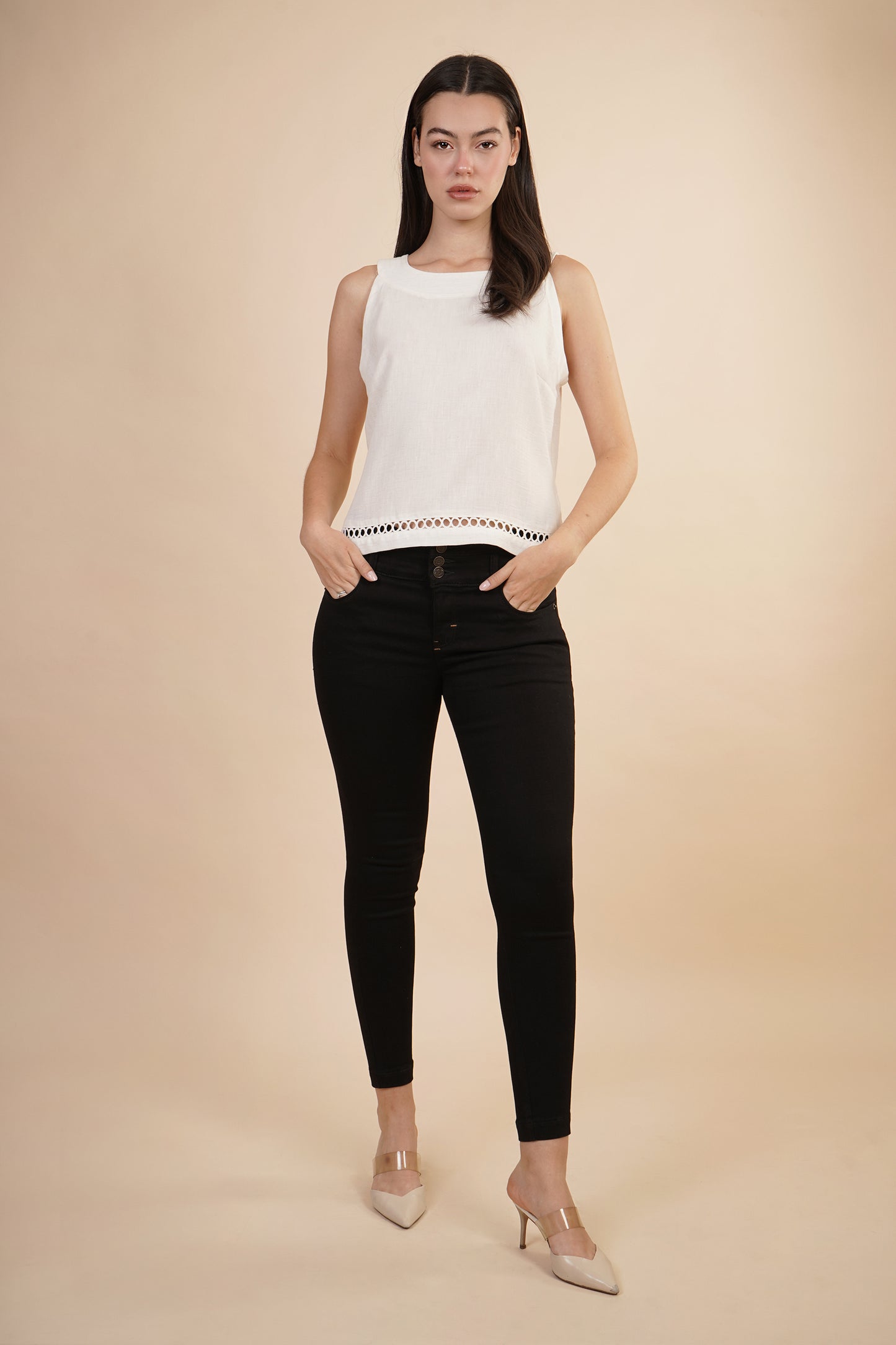 Blusa Halter con Tira Bordada 262060