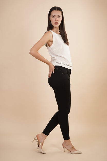 Blusa Halter con Tira Bordada 262060