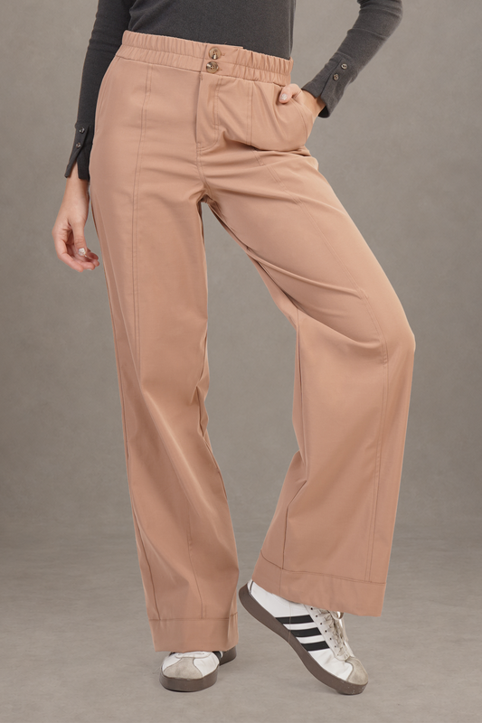 Pantalón Color Camello De Pierna Amplia