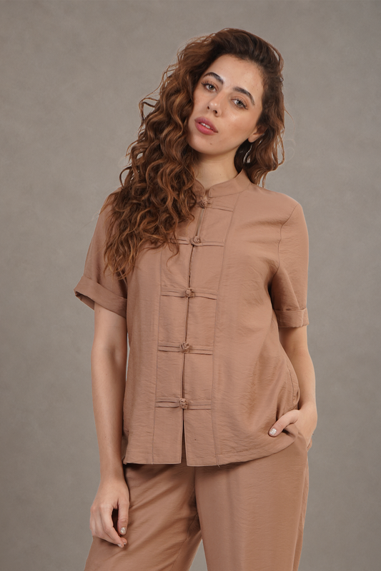 Blusa Camel Con Cierres   Tipo Chino