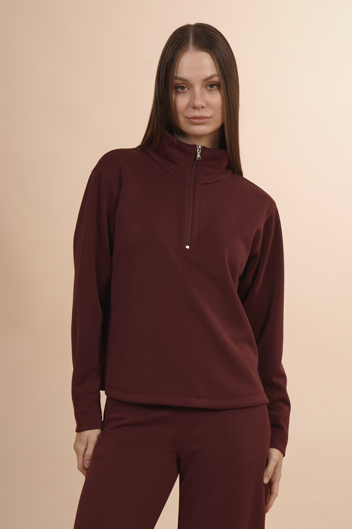 Sudadera Color Vino Con Cierre Corto
