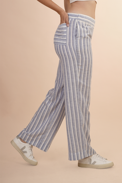 Pantalón A Rayas Azul Con Blanco 261033