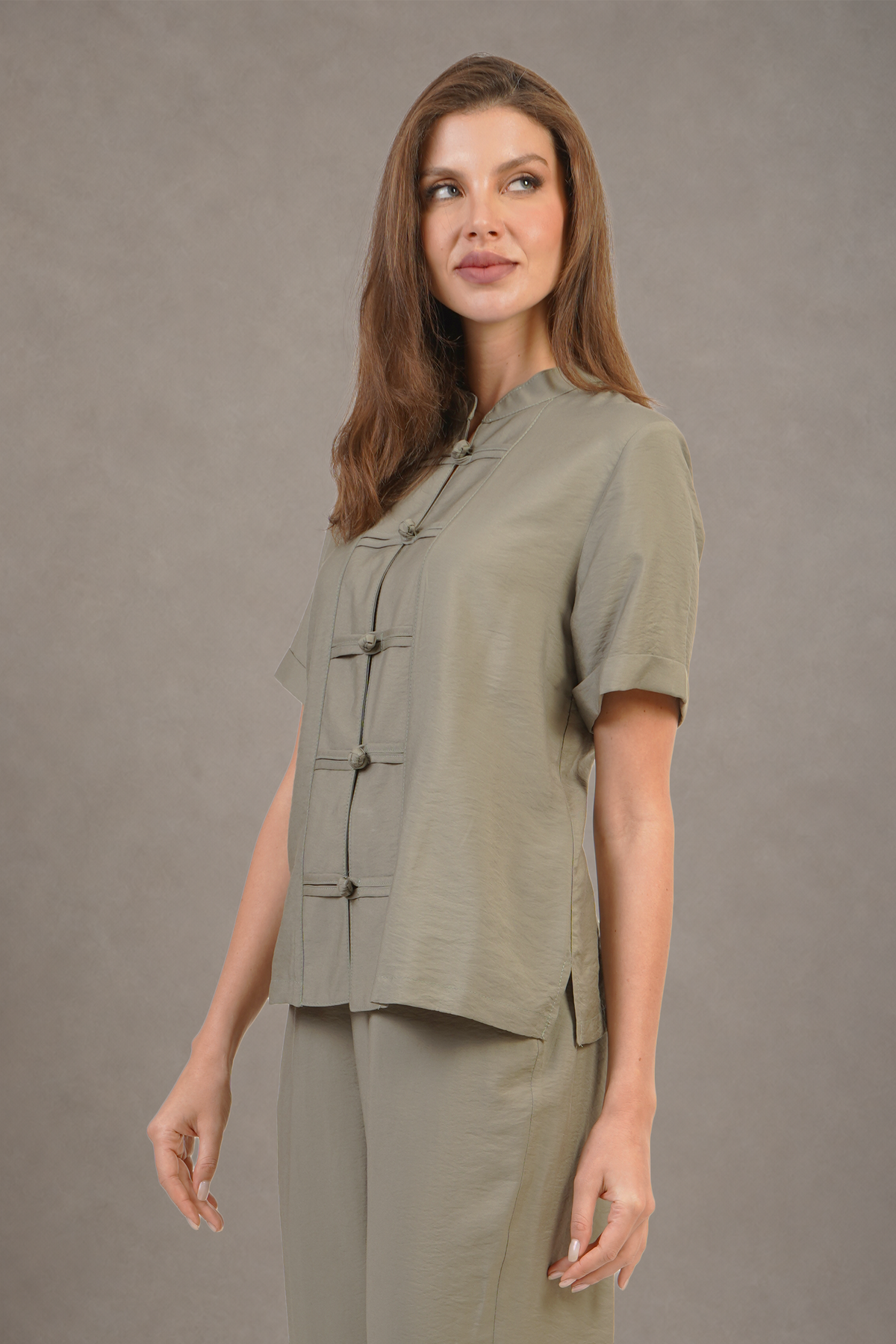 Blusa Verde Con Cierres Tipo Chino