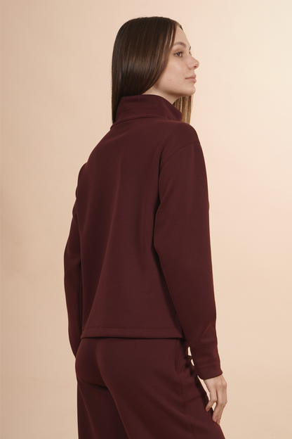 Sudadera Color Vino Con Cierre Corto