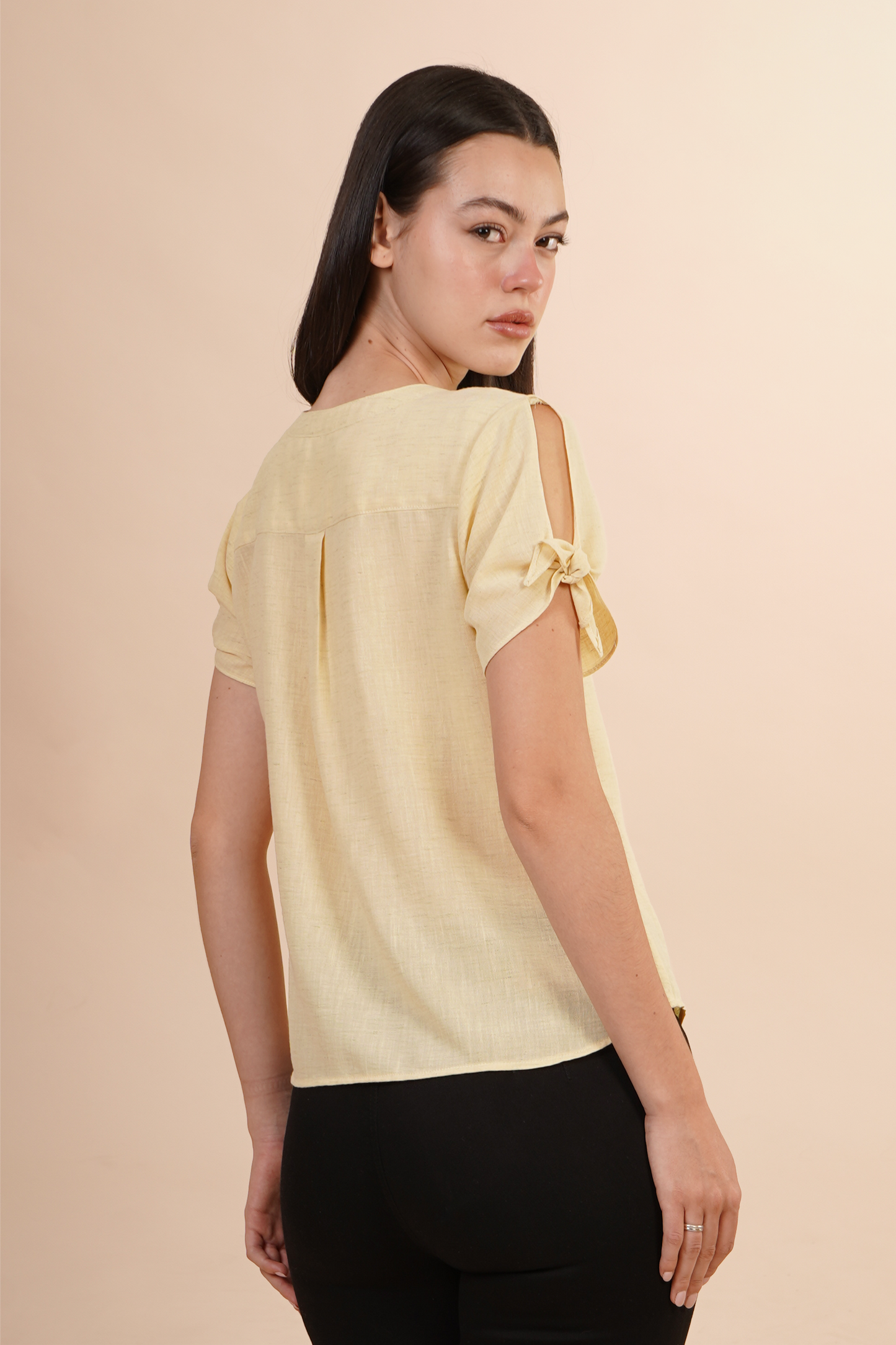 Blusa de Manga Corta con Amarre 262055