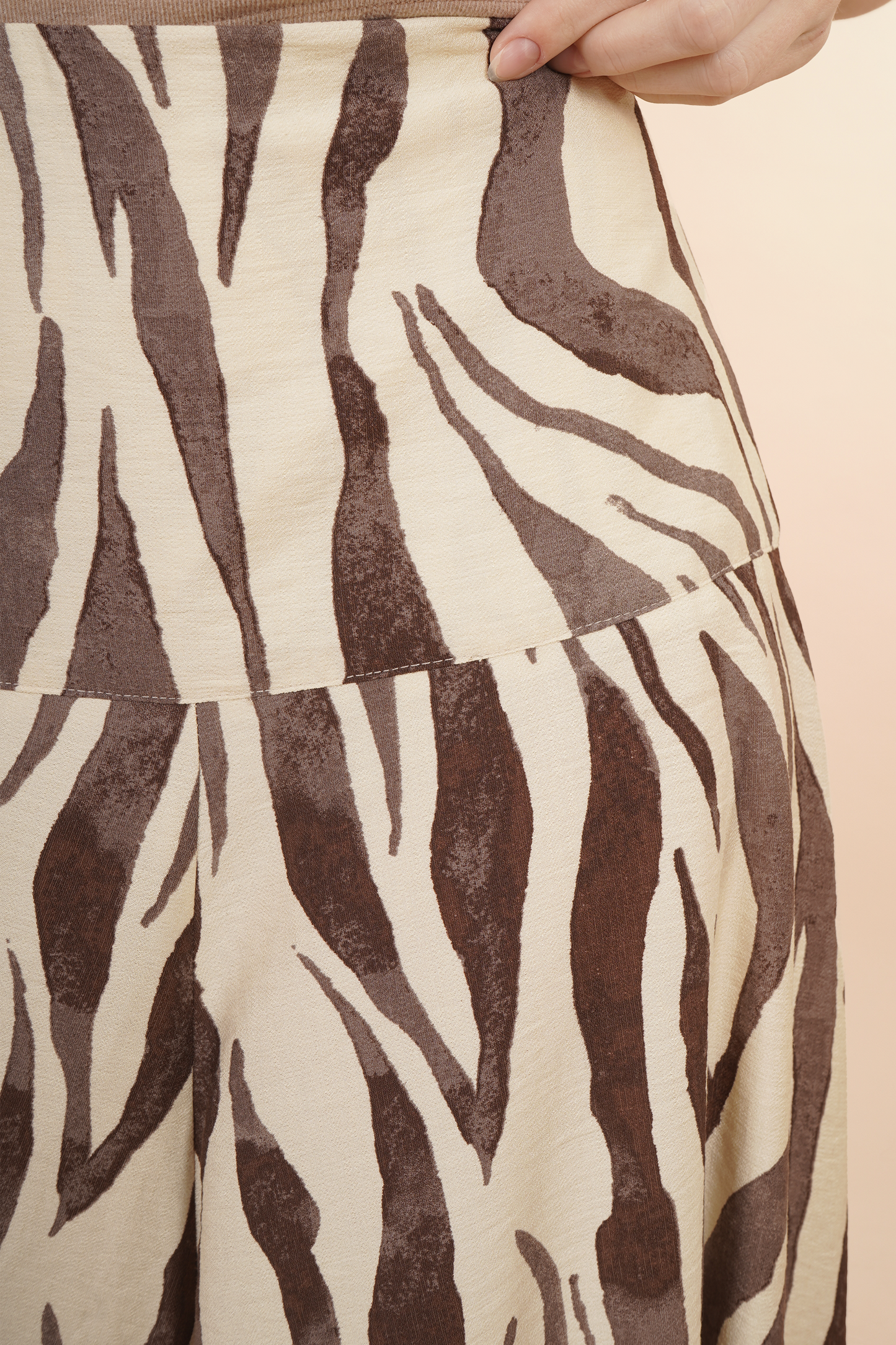 Falda Midi Animal Print con Vuelo 261064