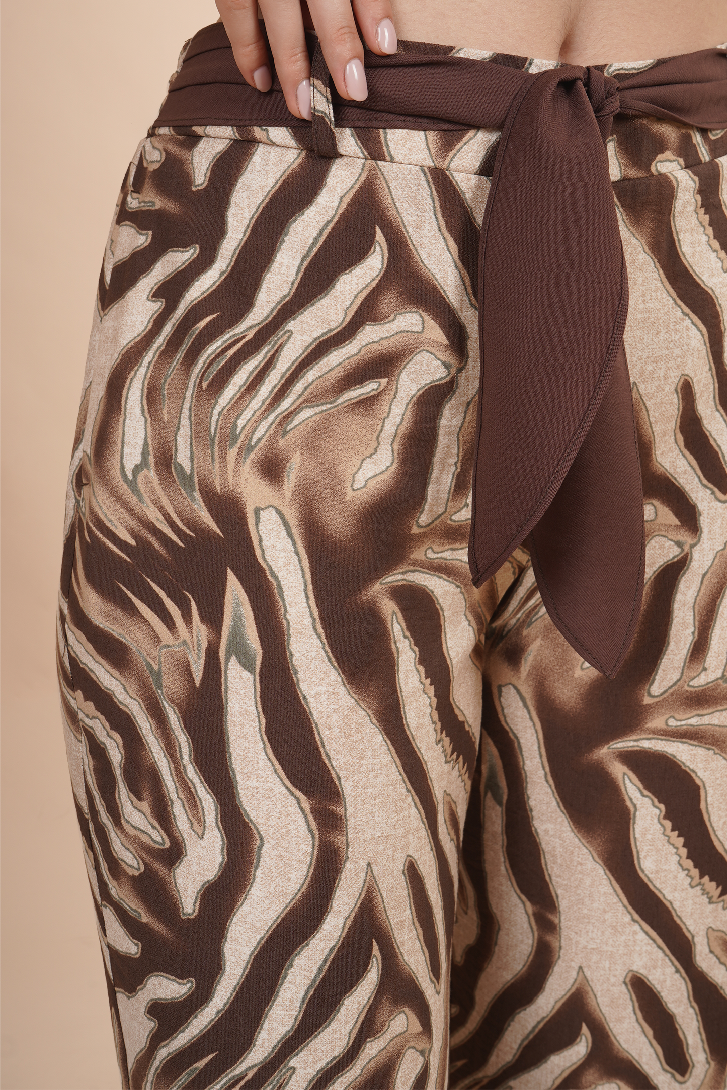 Pantalón Animal Print Con Cinturón Cafe 261067