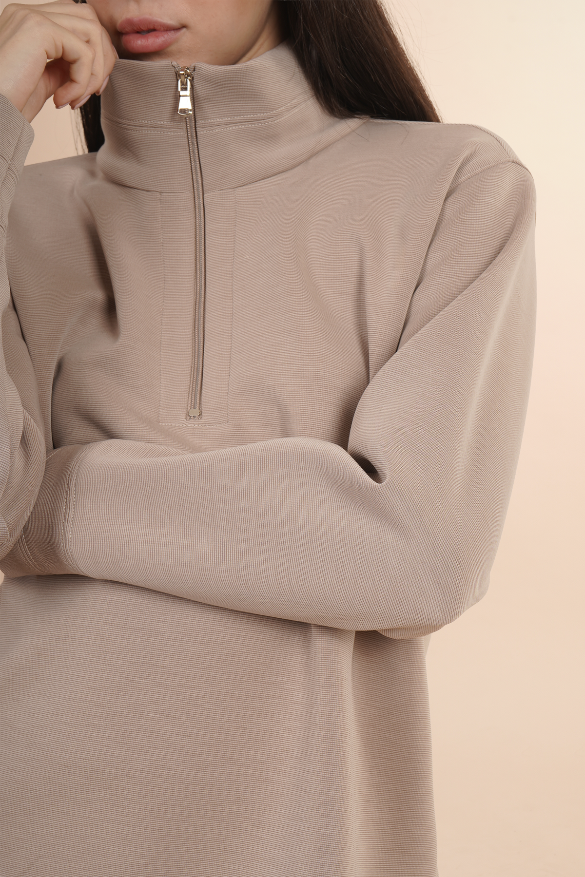 Sudadera Beige Con Cierre Corto