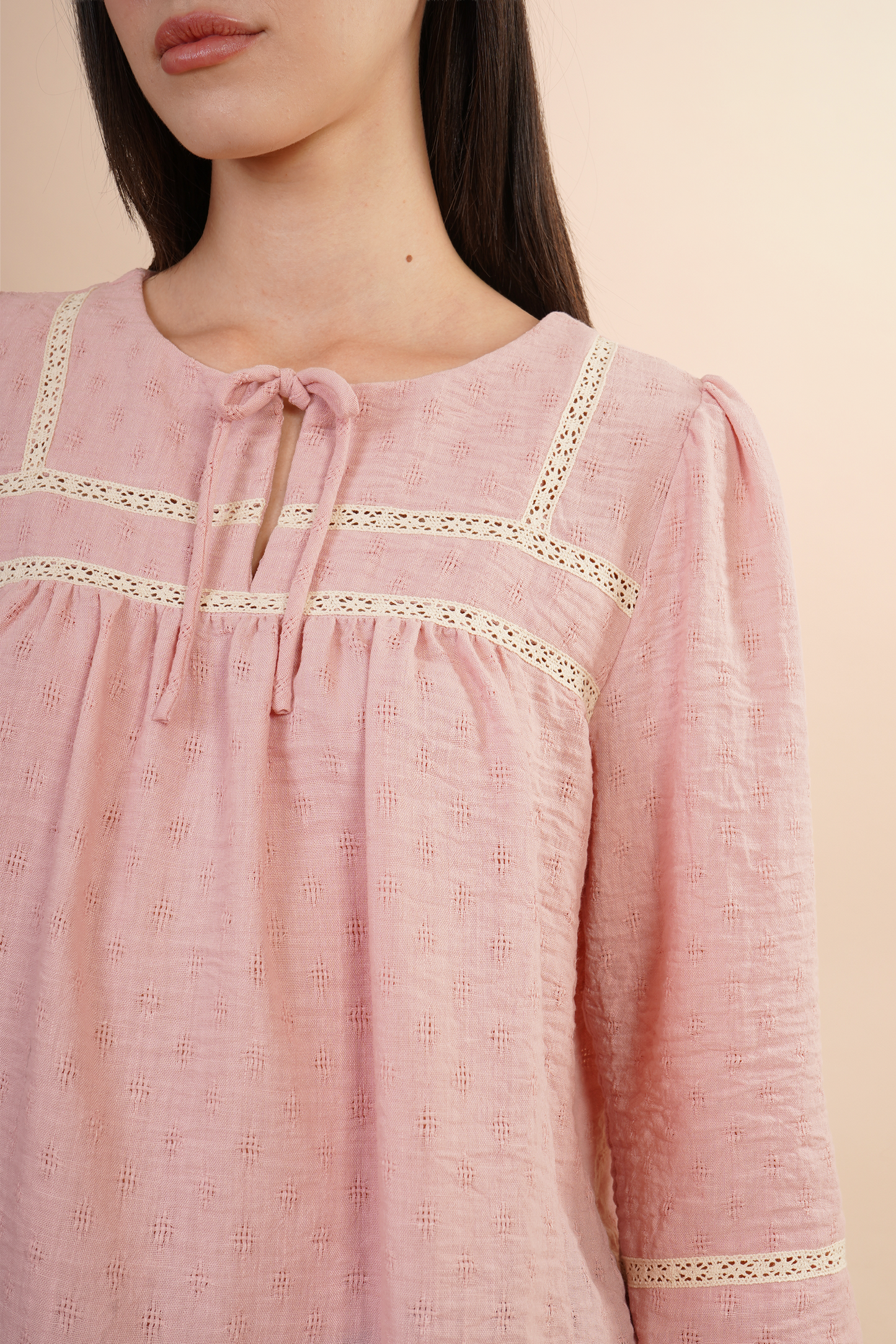 Blusa Con Tira Bordada Rosa 262053