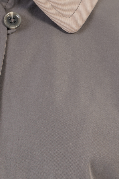 Chamarra Gris Con Cuello En Contrastre Beige
