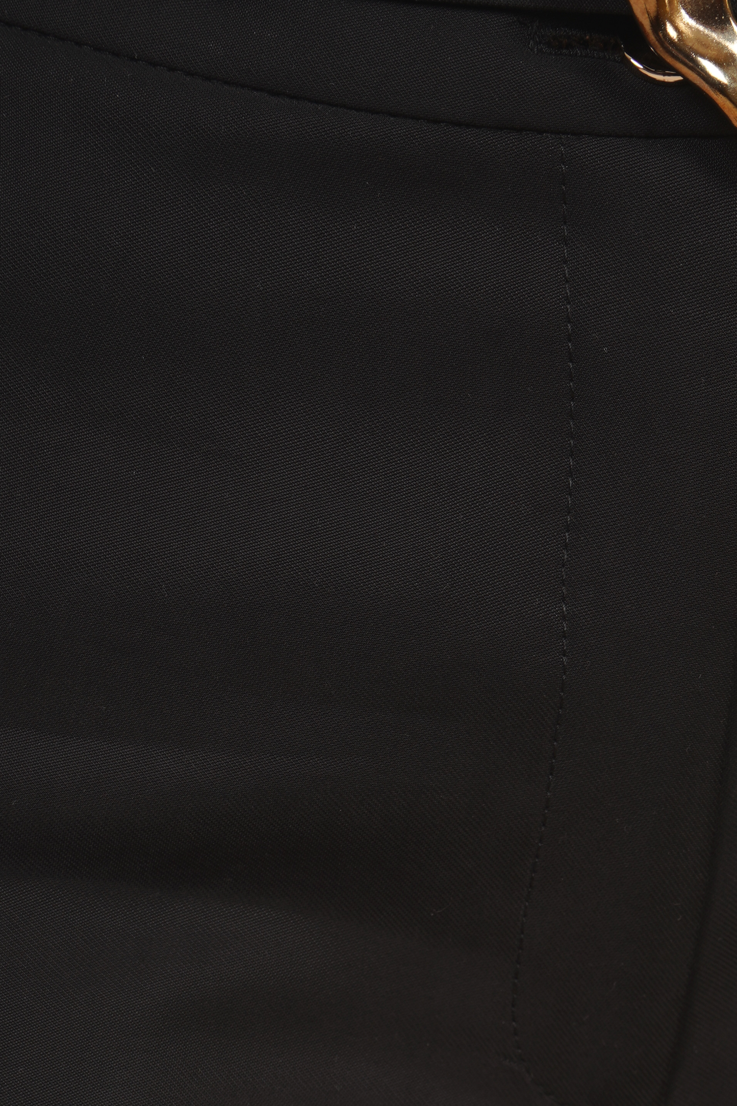 Pantalón Negro con Cinturón y Hebilla 261047