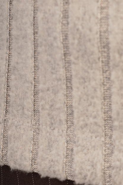 Blusa Beige De Punto Con Cuello Alto