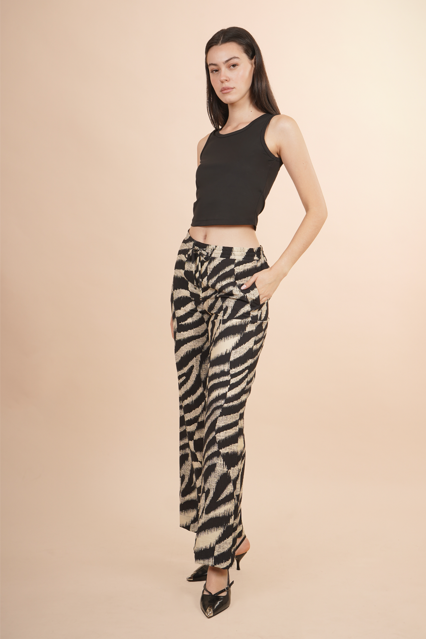 Pantalón Amplio de Cintura Elástica Negro 261062